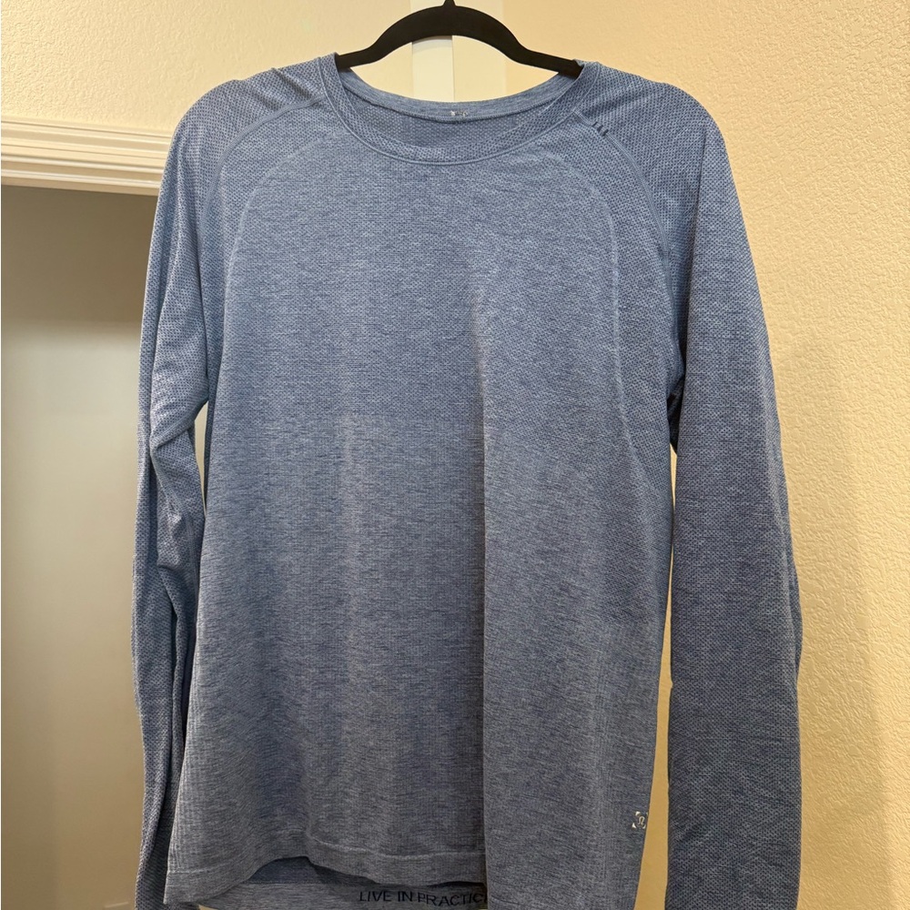 lululemon athletica Heathered Blue Long Sleeve Tee